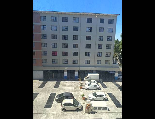 1 BEDROOM APARTMENT TO LET IN WYNBERG